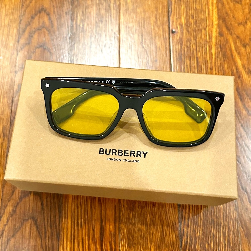 Burberry Black/Yellow Unisex Sunglasses 56mm-New with Tags and Accessories
